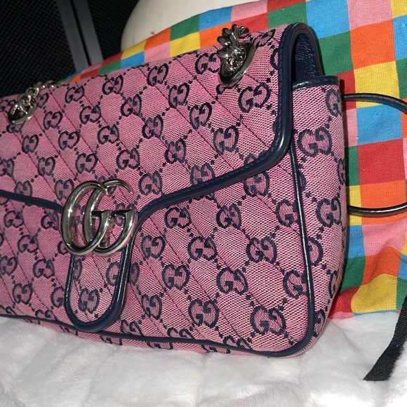 SOLD!! Gucci Marmont Small - Picture 8 of 9